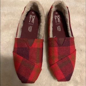New Toms Shoes in Red Plaid